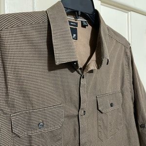 JF men’s buttons down slim fit shirt size XL 17-17.5